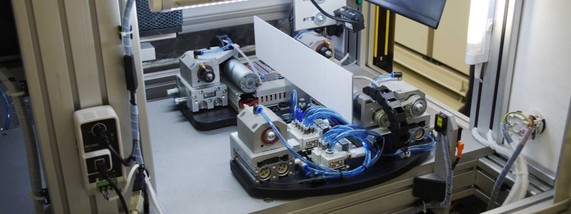Controling a machine for laser labeling of rotors